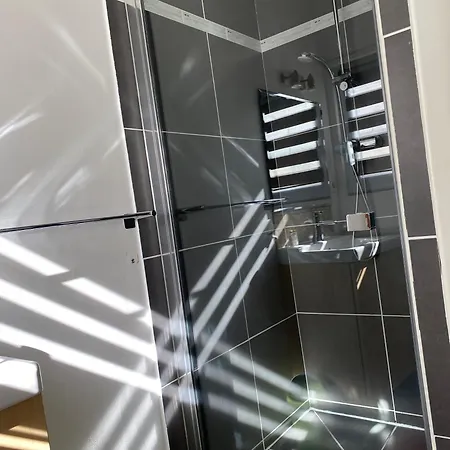 アパート Le Repos Des Thermes